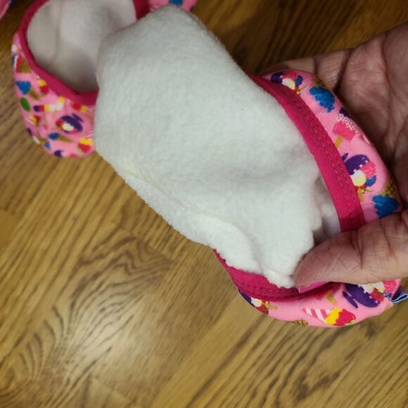 Skinnies by Snoozies Travel Slippers! Small - Picture 2 of 5